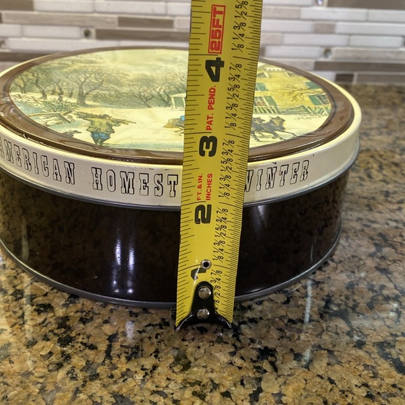 Vintage 90’s Christmas Tin’s - set of 2 - Picture 8 of 10